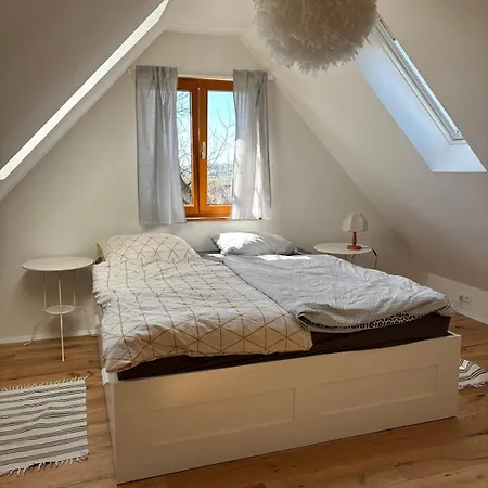 Vewa Loft - Helle, Ruhige Dachwohnung Kirchberg an der Jagst